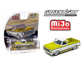 2025 GreenLight Hobby Exclusive Yellow/White 1972 Chevy Cheyenne C10