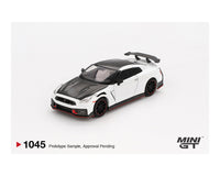 Mini GT #1045 Nissan GT-R Nismo (R35)